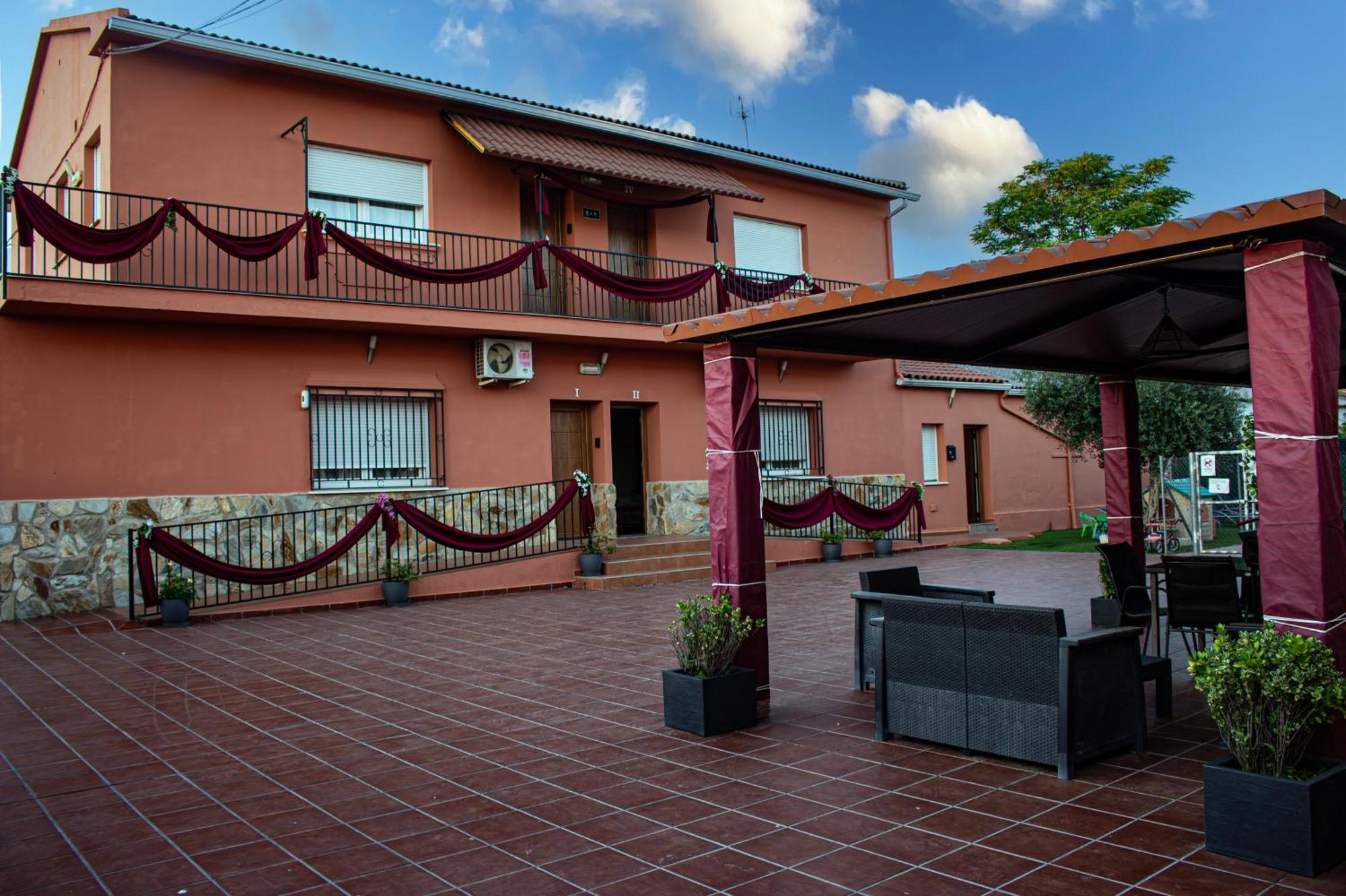 Apartamentos Turisticos Domus Aquae Merida Exterior photo